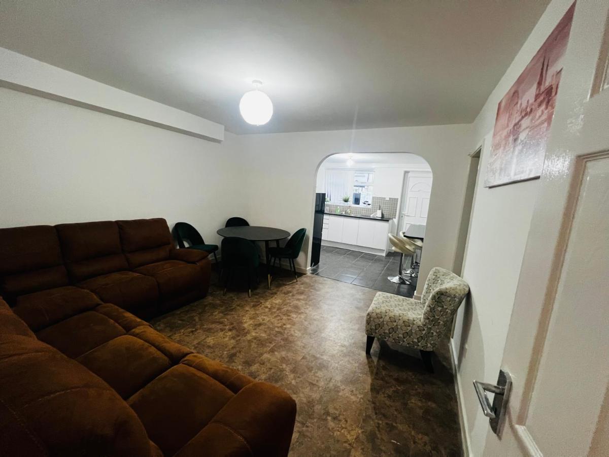 Liberty Inn Room With Sharing Toilet And Kitchen Liverpool Buitenkant foto